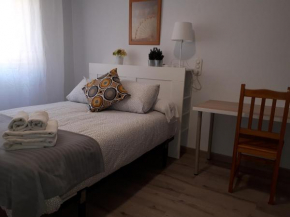 Apartamento 3dorm CERCA DEL CENTRO para 8 personas